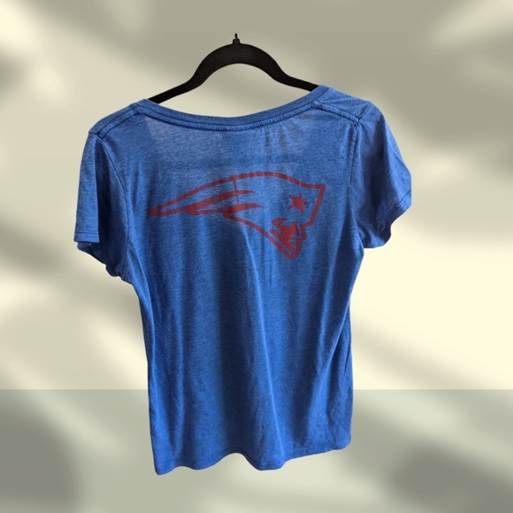 New England Patriots NFL Team Apparel Tee - Picture 2 of 2